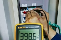 บริการตรวจเช็คระบบไฟฟ้าแสงสว่างภายในอาคารและนอกอาคาร