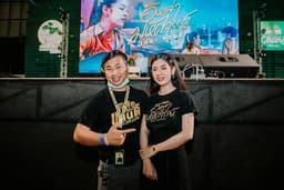 รับหาศิลปินนักร้อง 