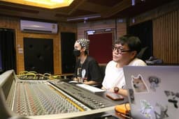 บริการแต่งเพลง ทำดนตรี และเรียบเรียง