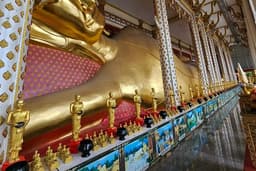 ทำบุญโรงศพ