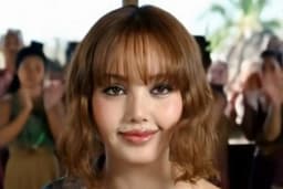 วีดีโอรีวิวสินค้าจากAIแนวสมจริง 