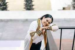 ที่ปรึกษาปัญหาที่คุณแก้ไม่ได้ ไม่ว่าจะเรื่องงาน เรื่องหัวใจ เรื่องการเรียน ลองมาคุยกันก่อนได้