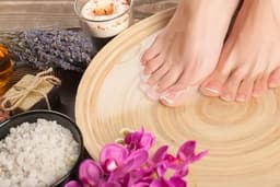 Spa Premium Manicure/Pedicure สปามือเท้า (บริการ 24 ชั่วโมง กรุงเทพและปริมณฑล)