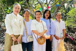 “ป้าเยาว์ รับใส่บาตร–ทำบุญครบวงจร” ส่งต่อบุญแทนคุณ ด้วยใจจริง 🌿