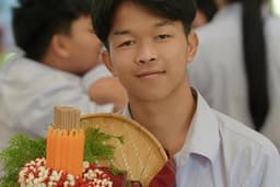 ผมเป็นนักเรียนชั้นมัธยมศึกษา.5 อยากจะหาเงินตอนเรียนค้าบ