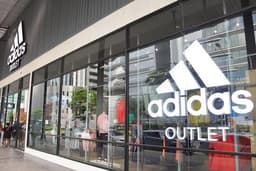 รับหิ้วสินค้าเมืองทอง Outlet Square และงานแฟร์อื่นๆในโซนเมืองทองธานี แจ้งวัฒนะค่ะ