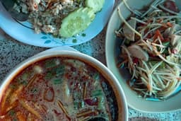 อนุสรณ์เรือรบหลวงประแสมากันเยอะๆงับ