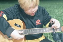 รับสอนกีตาร์คอร์ดพื้นฐานง่ายๆ สามารถเล่นเป็นเพลงได้เลย สอนทีละสเต็ป