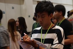 เป็นเพื่อนคุย เป็นเพื่อนรอฟังคุณบ่น ปรึกษาปัญหาชีวิต (พร้อมจดตามรูป)
