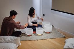 ปรับจูนคลื่นสมอง ให้อยู่ในโหมดความผ่อนคลาย เพิ่มพลังสมาธิ ด้วยคลื่นเสียงบำบัด จากคริสตัลโบล์ว
