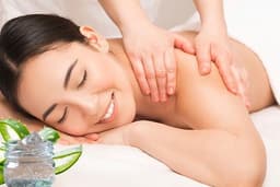 หัตโย นวดเพื่อสุขภาพ : นวดอโรเวล่าเจล Aloe vera gel massage พระราม 2