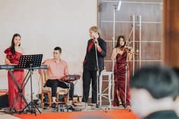 Kampu Violin วงดนตรีบรรเลงงานแต่งงาน งานเลี้ยง อีเวนท์ต่างๆไวโอลิน คีย์บอร์ด กลอง นักร้อง แซ็กโซโฟน