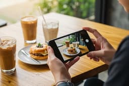 เพื่อนเที่ยวถ่ายรูป — พาไปเดินเล่นหาของกินอร่อย