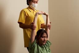 Po Thai Massage - นวดแผนไทย+ นวดเท้า (ทองหล่อ)