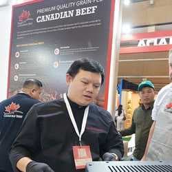 Chef Kan Nantanavanich