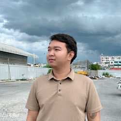 นัทดูรถ
